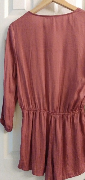 Blush Pink Romper - Picture 2 of 8